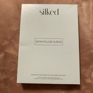 Silked Satin Pillow Sleeve